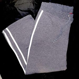 Gloria Vanderbilt Athletic Capri Pants